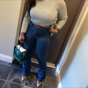 Jeans Heavy Flare And Stretch Very Nice Fit